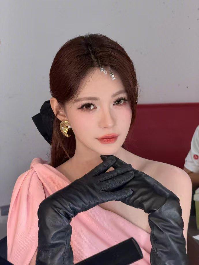 沈梦辰时团合照没提醒宋亚轩刘耀文吗2026青春芒果夜 合照名场面来了，2026青