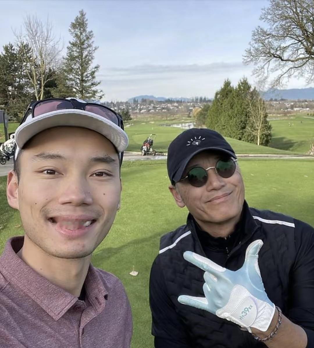 苗侨伟不会想到有一天会栽在他身上…

“三哥”苗侨伟的近照曝光，与之合照的是他儿