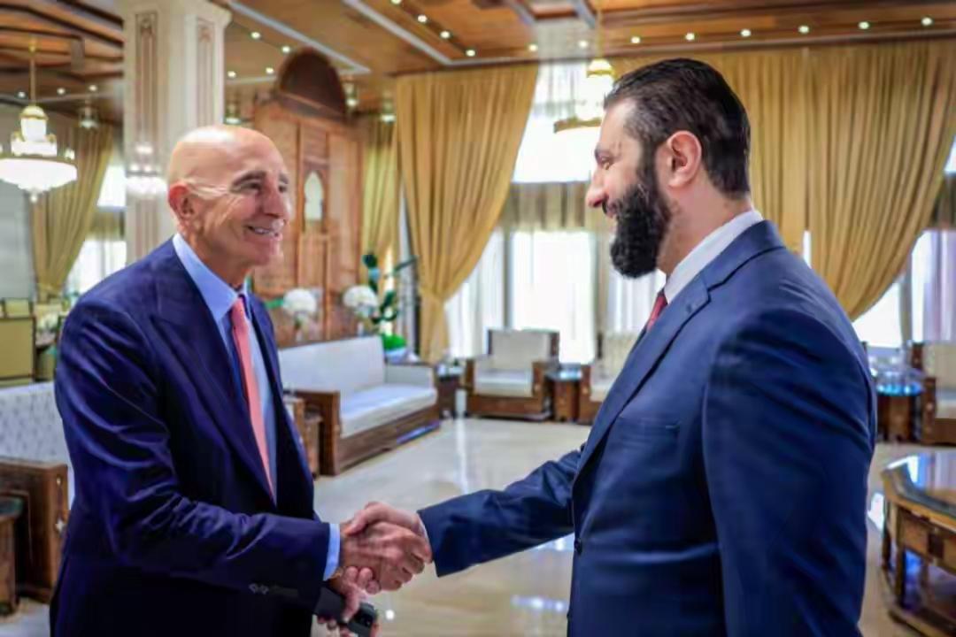 当美国盟友就这下场，特朗普抛弃库尔德人，朱拉尼笑到了最后