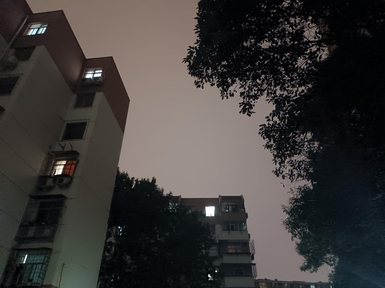 【资本市场整体估值处于合理区间，外资配置国内市场优质资产意愿不断提升。】
 字面
