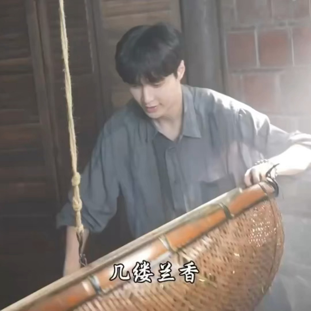 摇茶也好乖哦 