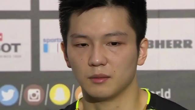 #刘丁硕说樊振东都不会正眼看我一眼#这次事件又掀起大范围讨论，看着热搜来回翻炒旧事，不禁感慨，现在体