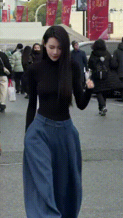 人要长得好看，披个破麻袋她都漂亮[捂脸]