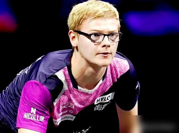 混团世界杯，我既没因莎莎一局未失而感动，也没因曼昱带伤完胜拿下女单而敬意满满，最