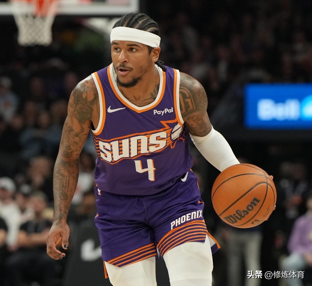 太阳队眼光错不了！杰伦格林最近3场比赛得分全部超过20分：

1、对阵鹈鹕，拿到