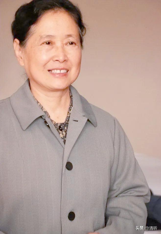 老戏骨徐秀林：扎根舞台与荧幕的一生
 
著名影视、话剧表演艺术家徐秀林，曾用名徐