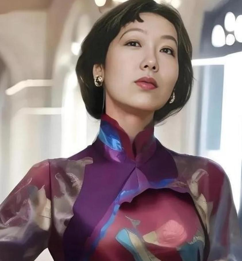 1995年，张爱玲在美国出租屋内去世，尸体一周后才被发现，她一丝不挂地躺在床上，