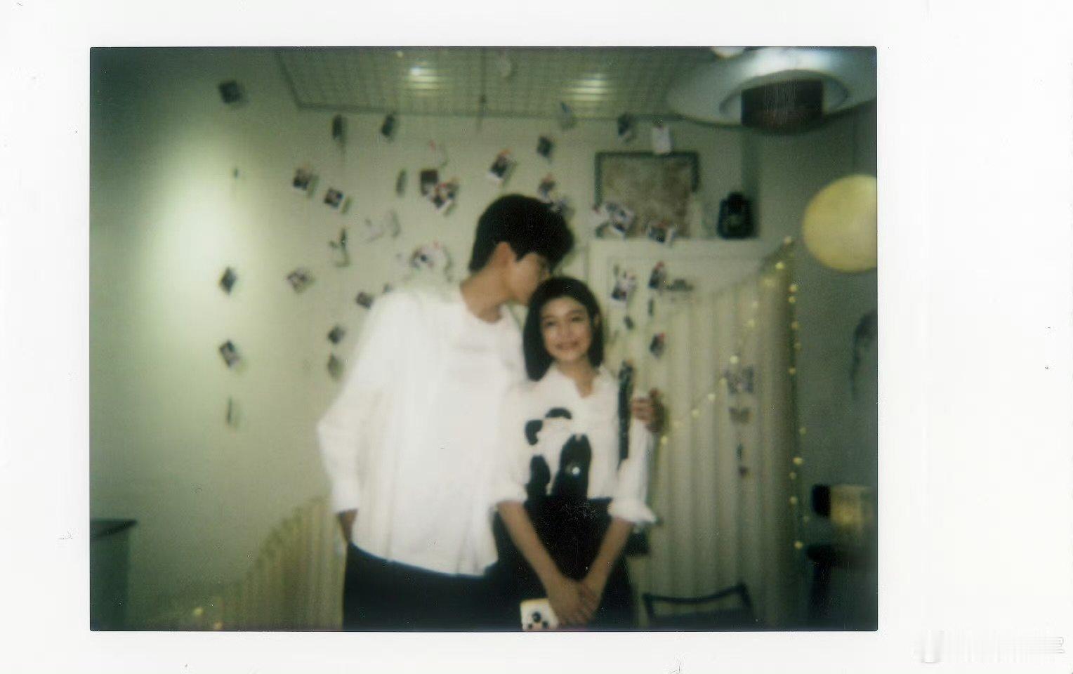 周柯宇回复剧粉周柯宇请继续品鉴姐狗 狙击蝴蝶这个姐狗恋还是太好看啦 ！ 