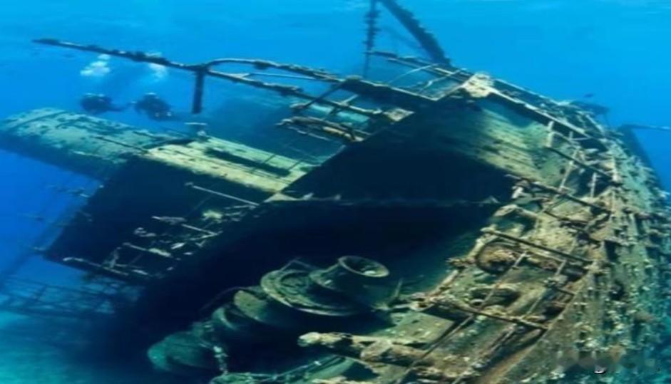 震惊！我国耗费3个亿，捞上来一艘沉船，没想到船身800年都没腐烂，里面文物竟有1