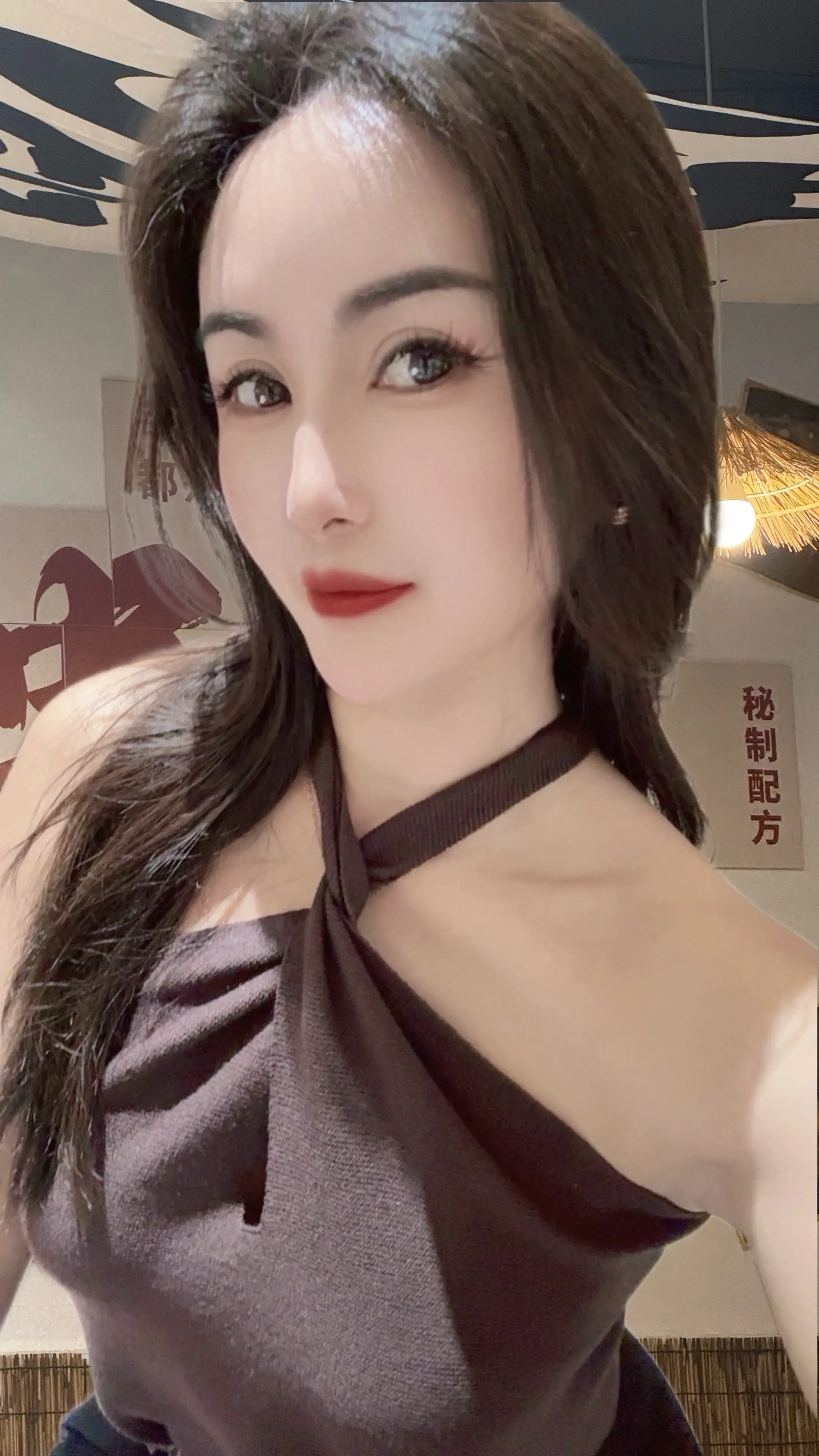 习惯了发不是很闲，只是喜欢这种不打扰的诉说方式，不用聊天和敷衍，用一首...