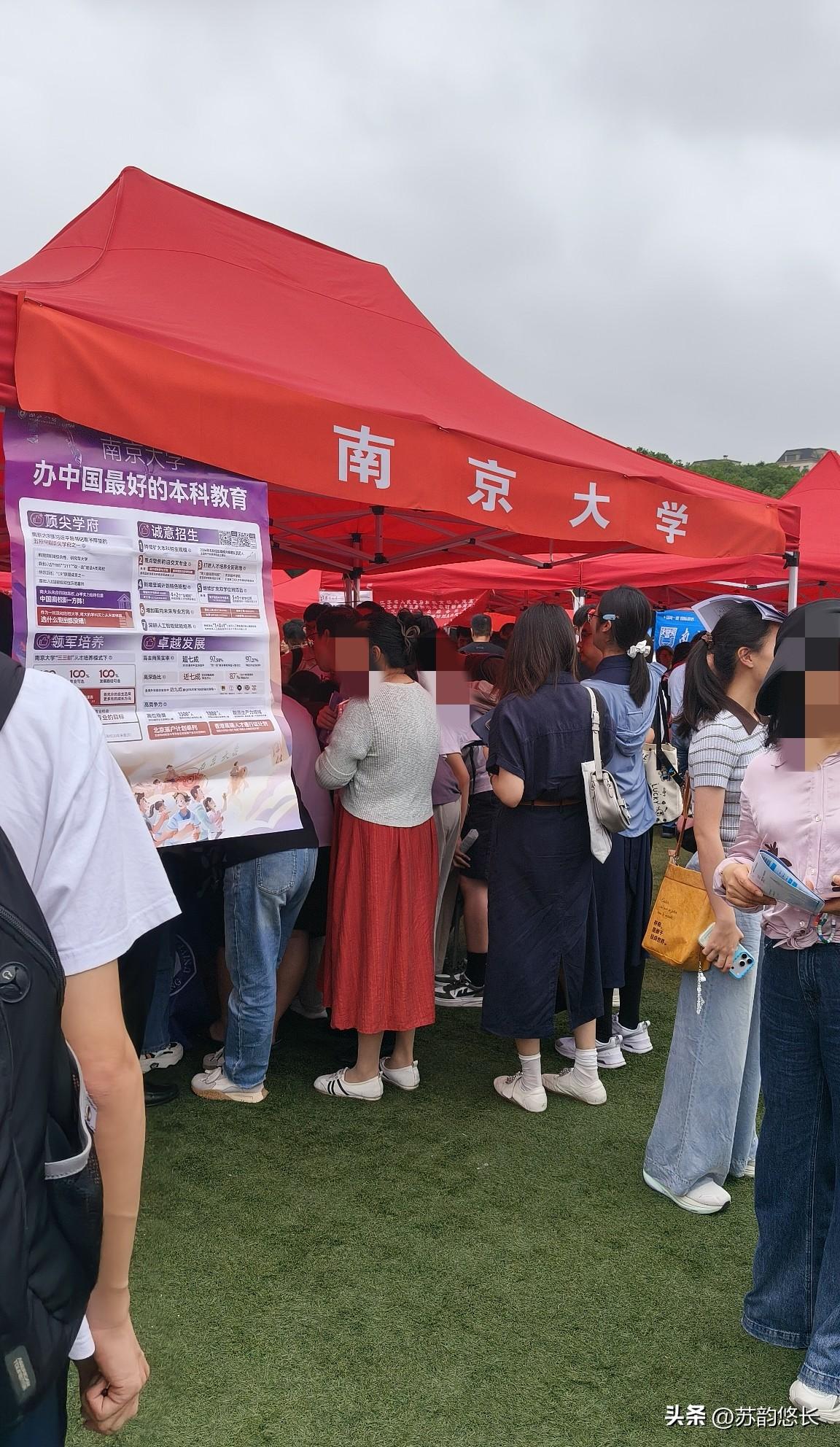 上了高中你才会发现，
初中能拼一把还是要尽力拼，重点高中你看不见的5大优势：
1