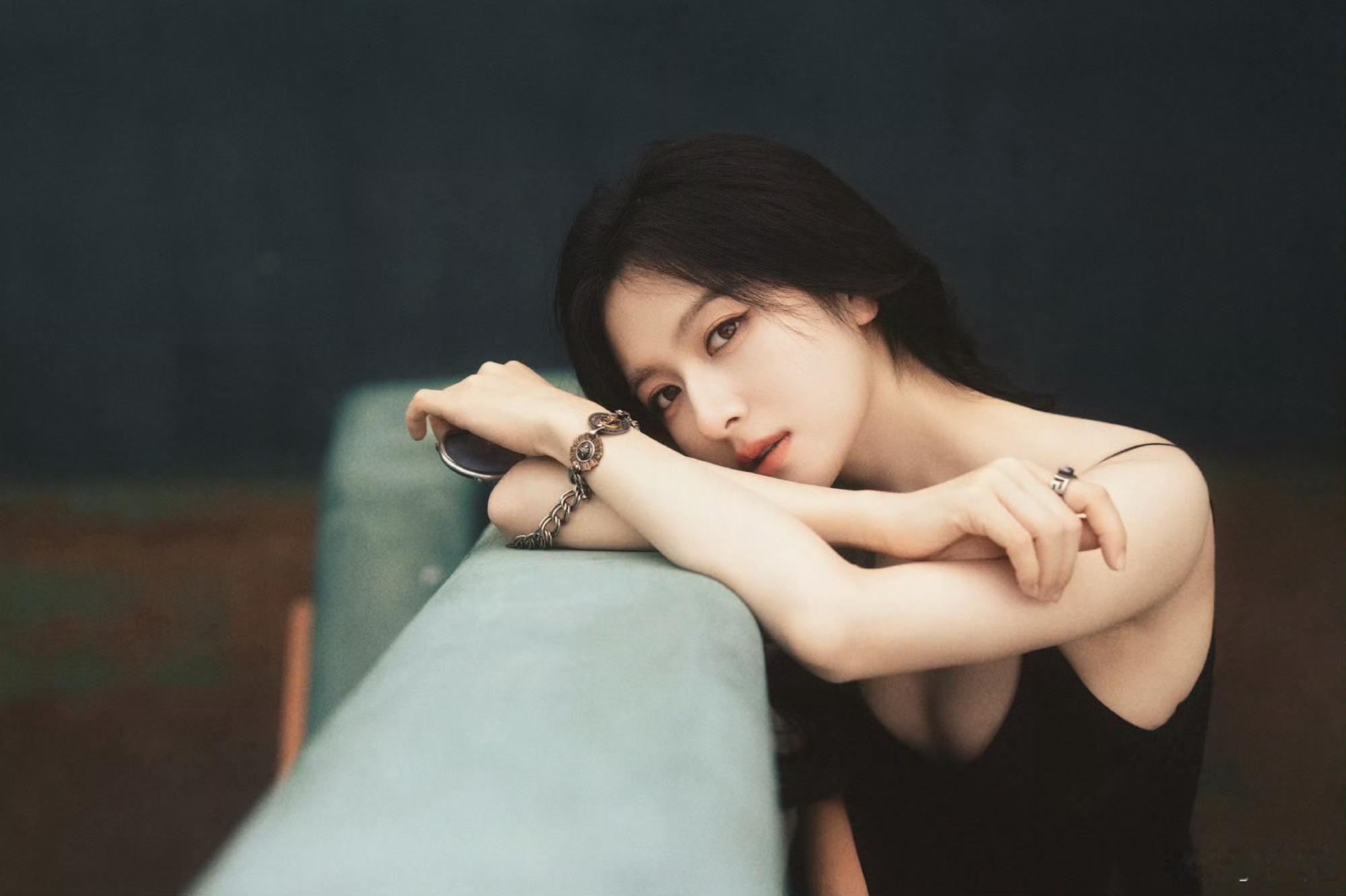 李兰迪妈咪呀。。🤤🤤 