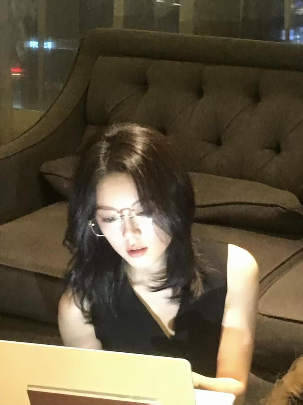 仅用0秒就接受了赵今麦魏大勋cp电视剧无可替代一个果敢热忱，一个沉稳通透，在一次