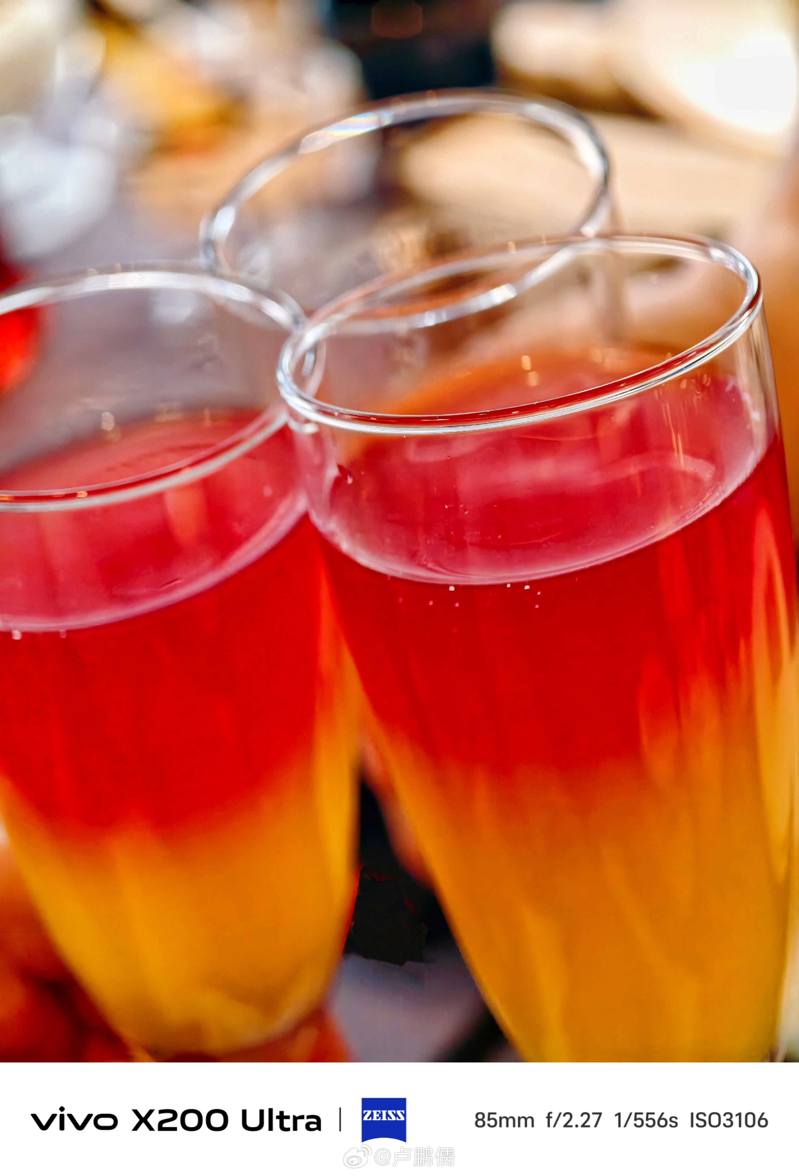 抓饭当然吃过，商务抓饭确实头一次吃！环境氛围确实不错，奶茶可以无限加奶皮子这个操