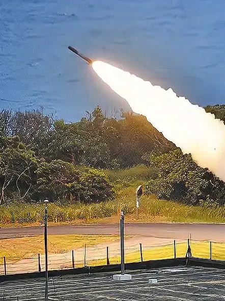 中国国防部对美国向中国台湾地区大规模出售武器的回应，立场坚定、态度鲜明，展现了捍