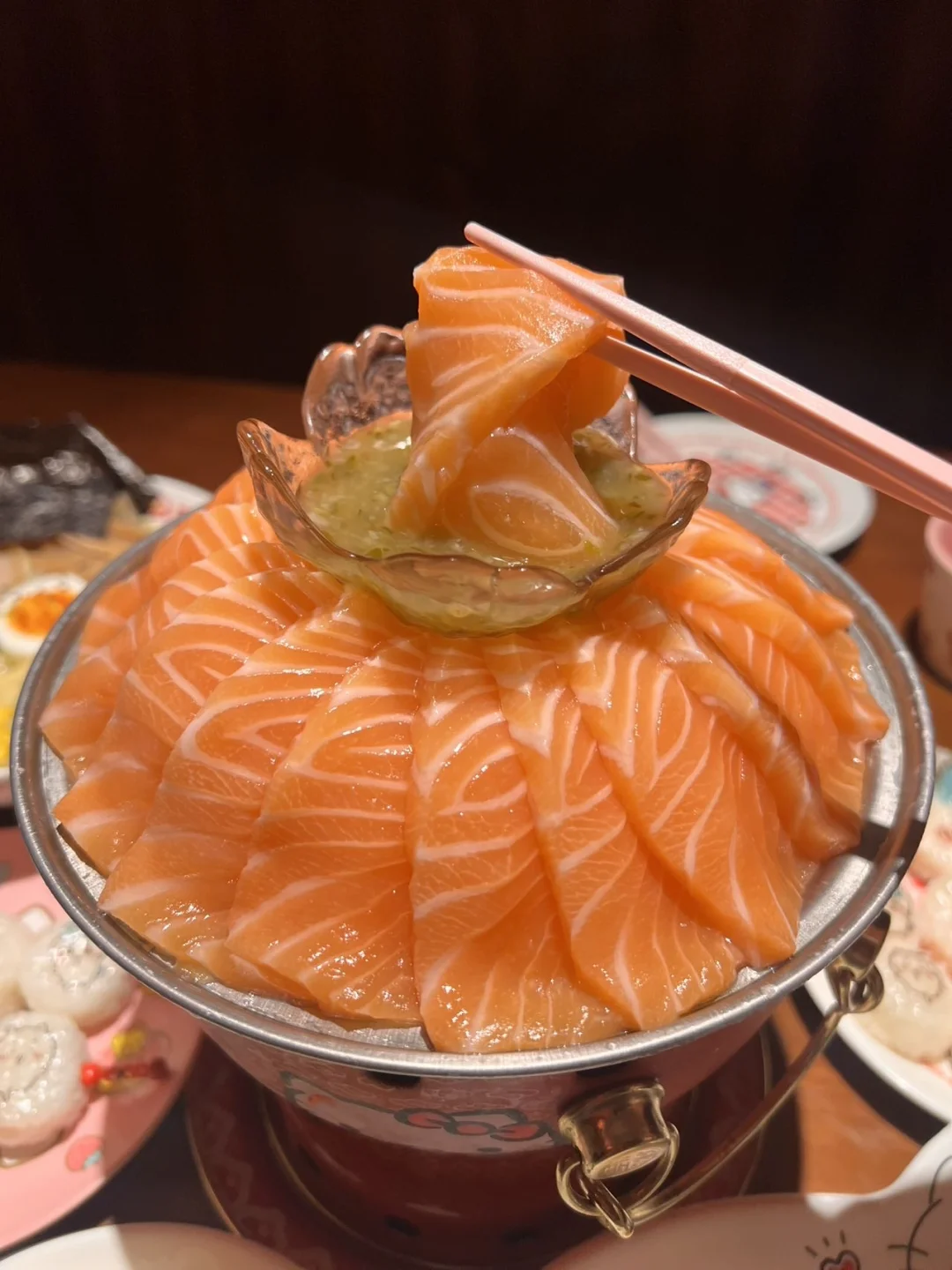 来吃一桶三文鱼🍣