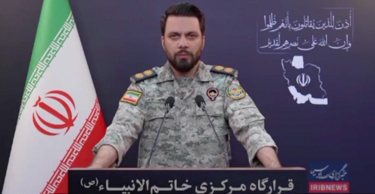 本来伊朗准备给美国留点面子的，结果特朗普直接下了48小时通牒，于是伊朗人选择公开