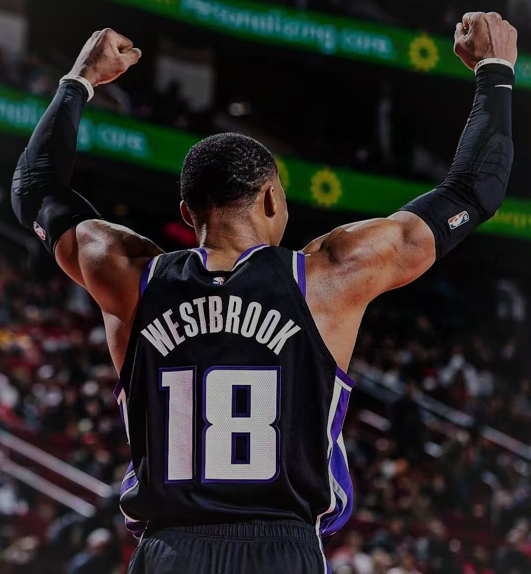 今天真尽力了，第四节你威连着进关键球，一个三分两个中距离，然后哥几个一通瞎打就输