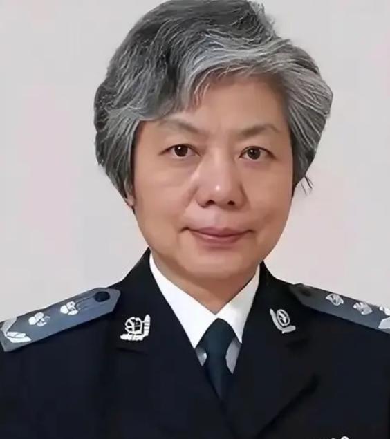 中国人民公安大学的李玫瑾教授提过一个观点：但凡扶了老人后被对方张口要高价赔偿，而