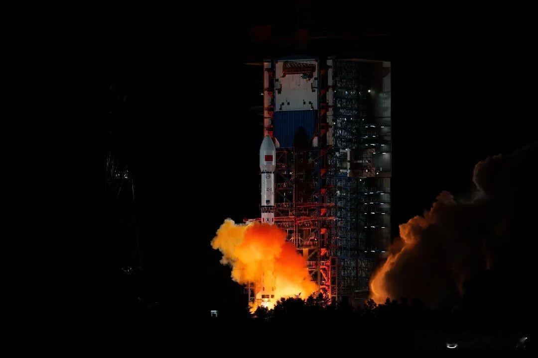 手机直连卫星时代真的来了！
 
就在刚刚，5月31日凌晨2点07分！
西昌卫星发