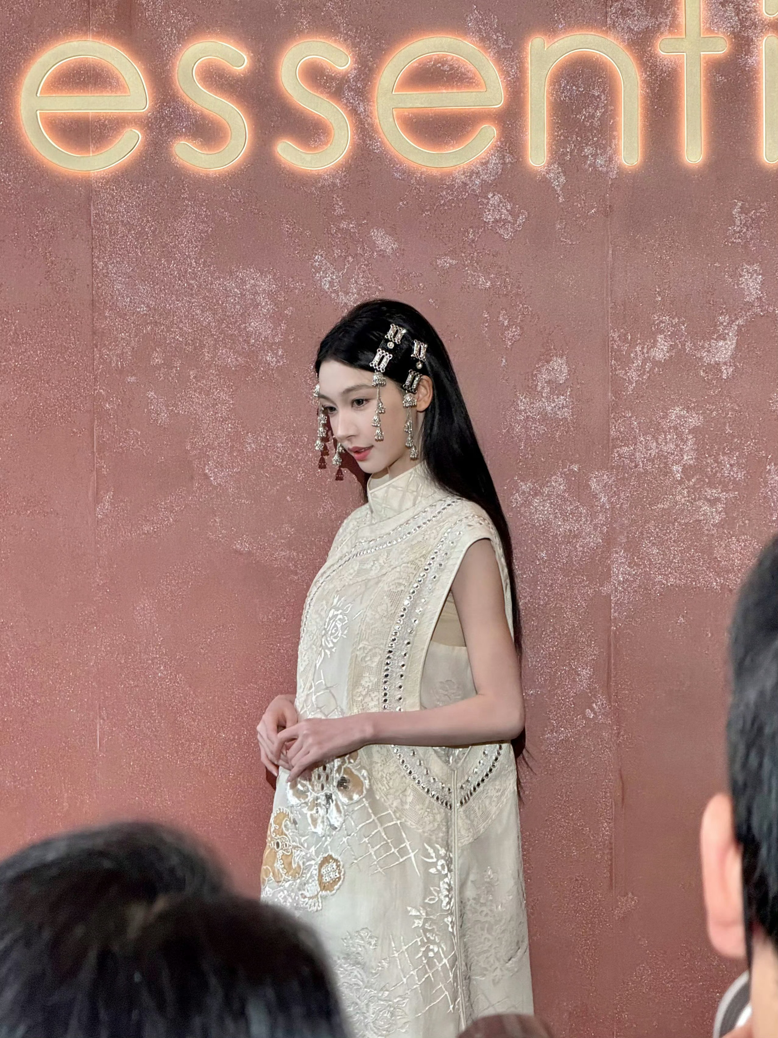 易梦玲这个算新中式妆造吗？大家觉得怎么样[doge] ​​​