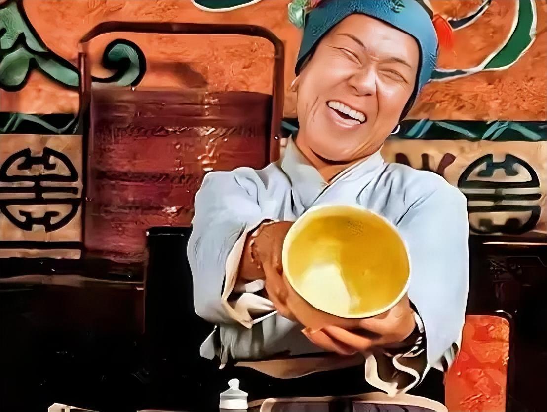 刘姥姥从贾府借来二十两银子，这本是全家吃喝的救命钱，可她刚一出门，就立刻掏出一两