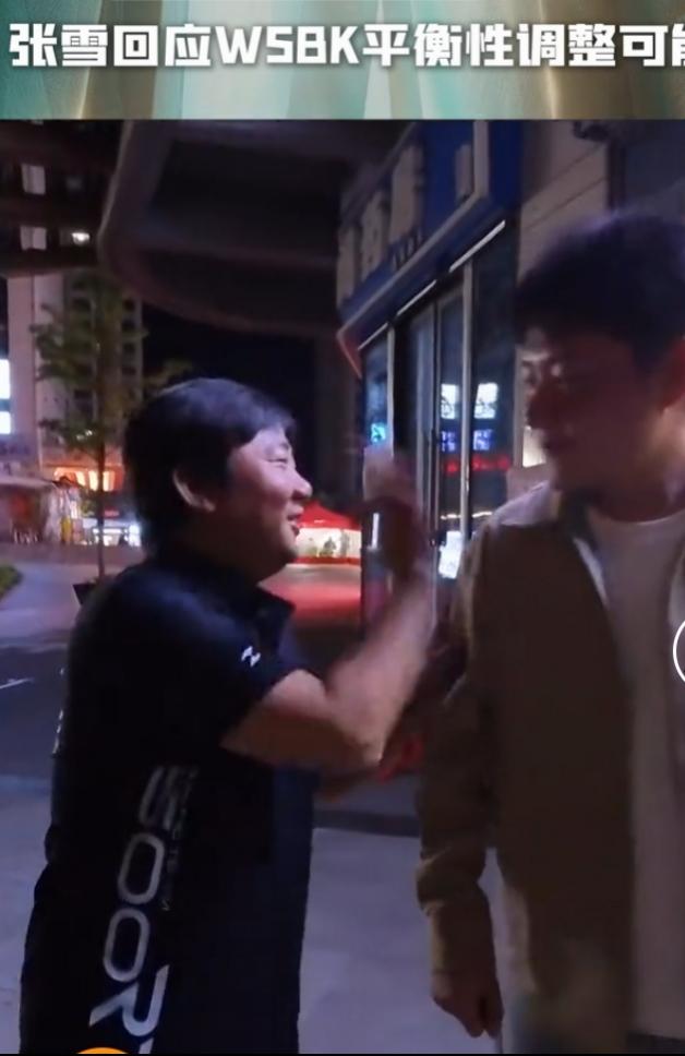 2026年3月底，张雪机车的820RR赛车在WSBK的SSP中量级组别连夺两场正