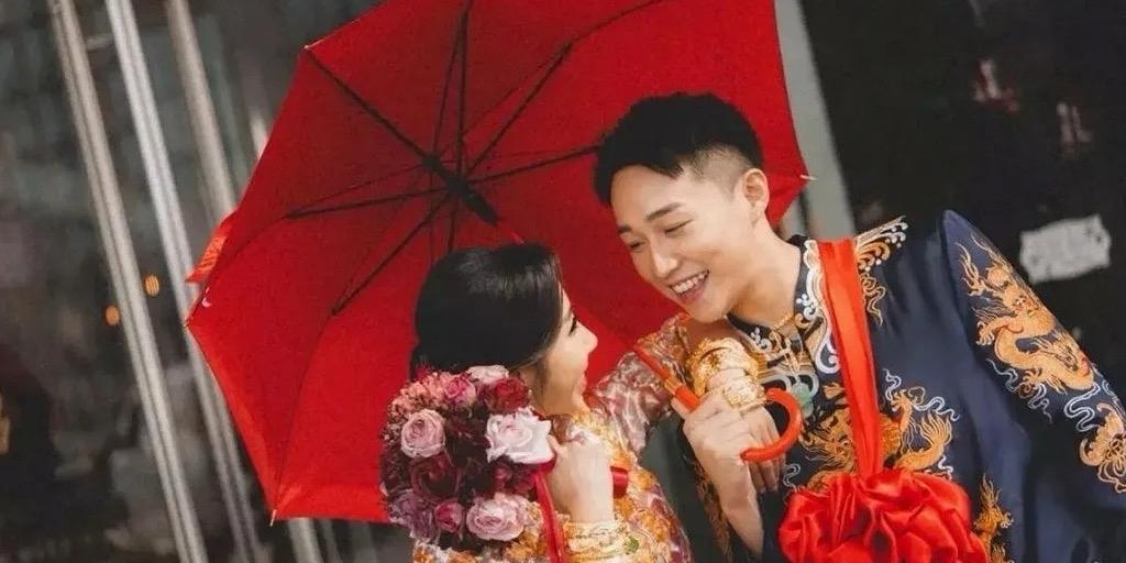 近日，30岁的TVB演员容天佑与富家女扶天恩在RITZ CARLTON举办了一场