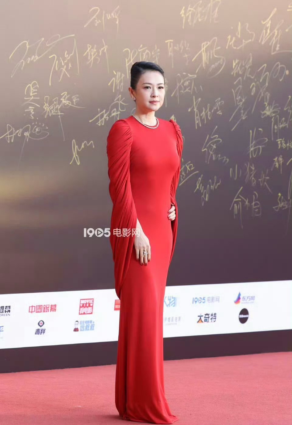 章子怡现在怎么姨味这么重？ 