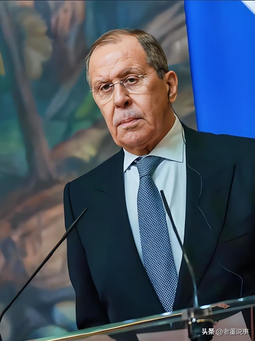 俄罗斯敢作敢当，摊牌了！
俄罗斯外长拉夫罗夫公开向外界宣称，俄罗斯已经向伊朗提供