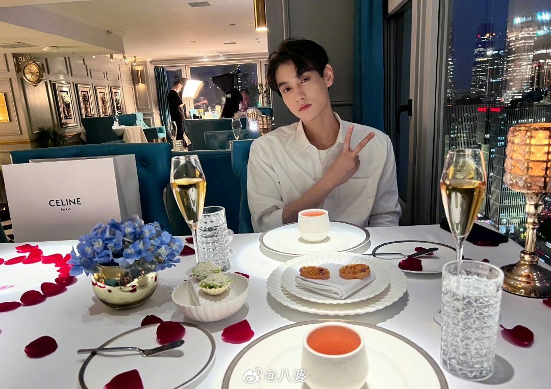 田栩宁九成美时间线2026年3月14日的这场直播，把两年的感情摊在了所有人面前。