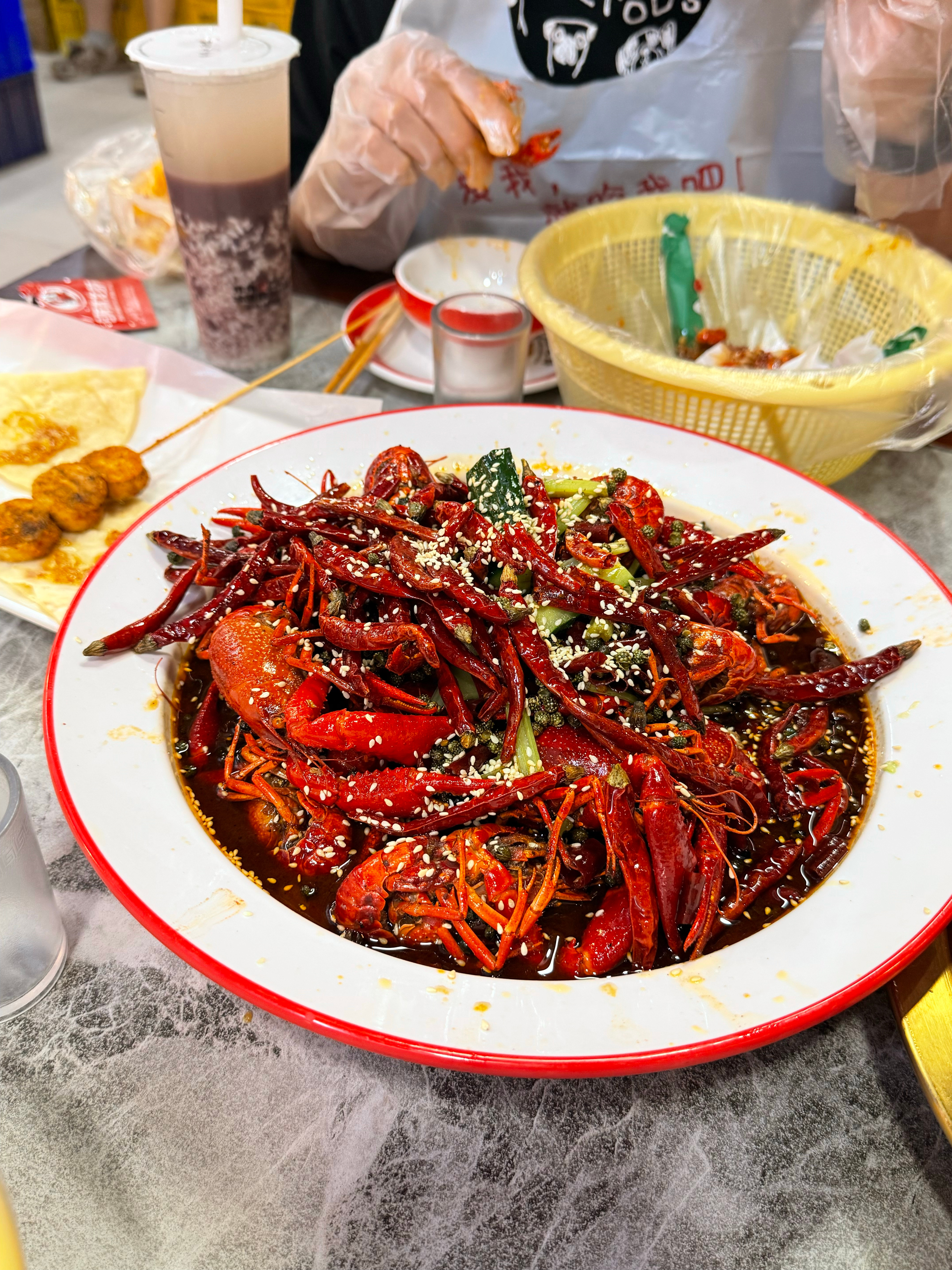 爱吃龙虾的我还会再来蚌埠的我吃的是阿沐龙虾🦞麻辣➕蒜蓉 非常非常美味 三百多块