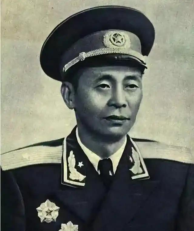 1957年，开国少将向中央申请：“我脑袋受过伤，不适合当官，想回家当农民！”中央