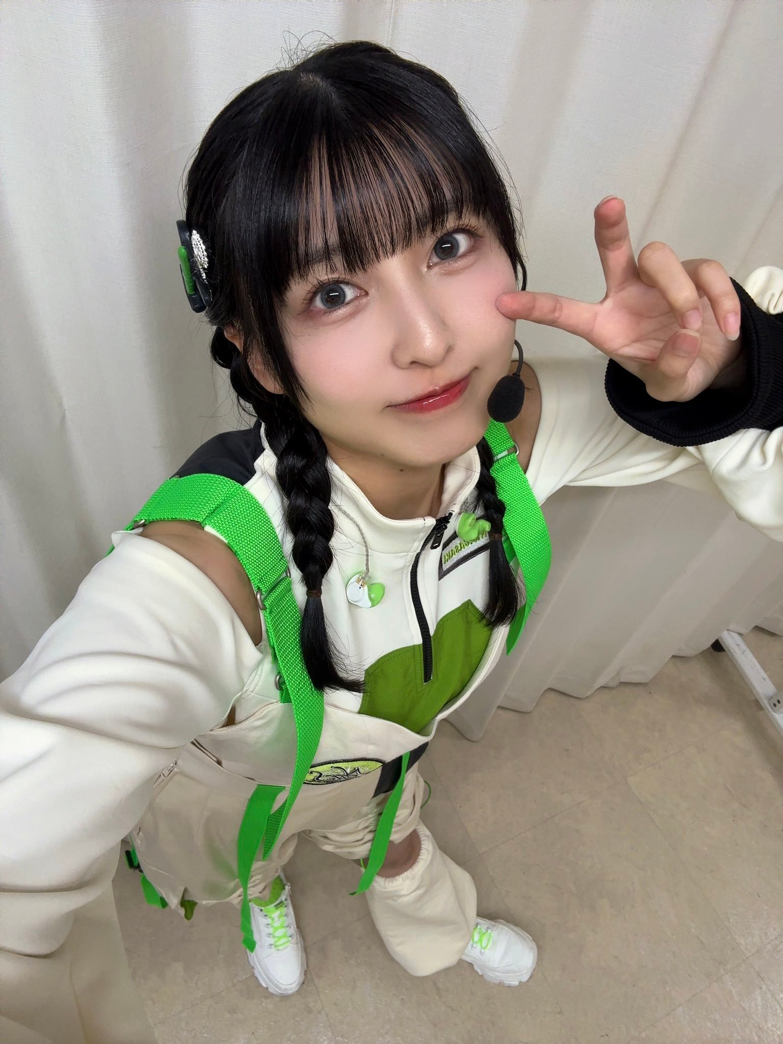 指出毬亜