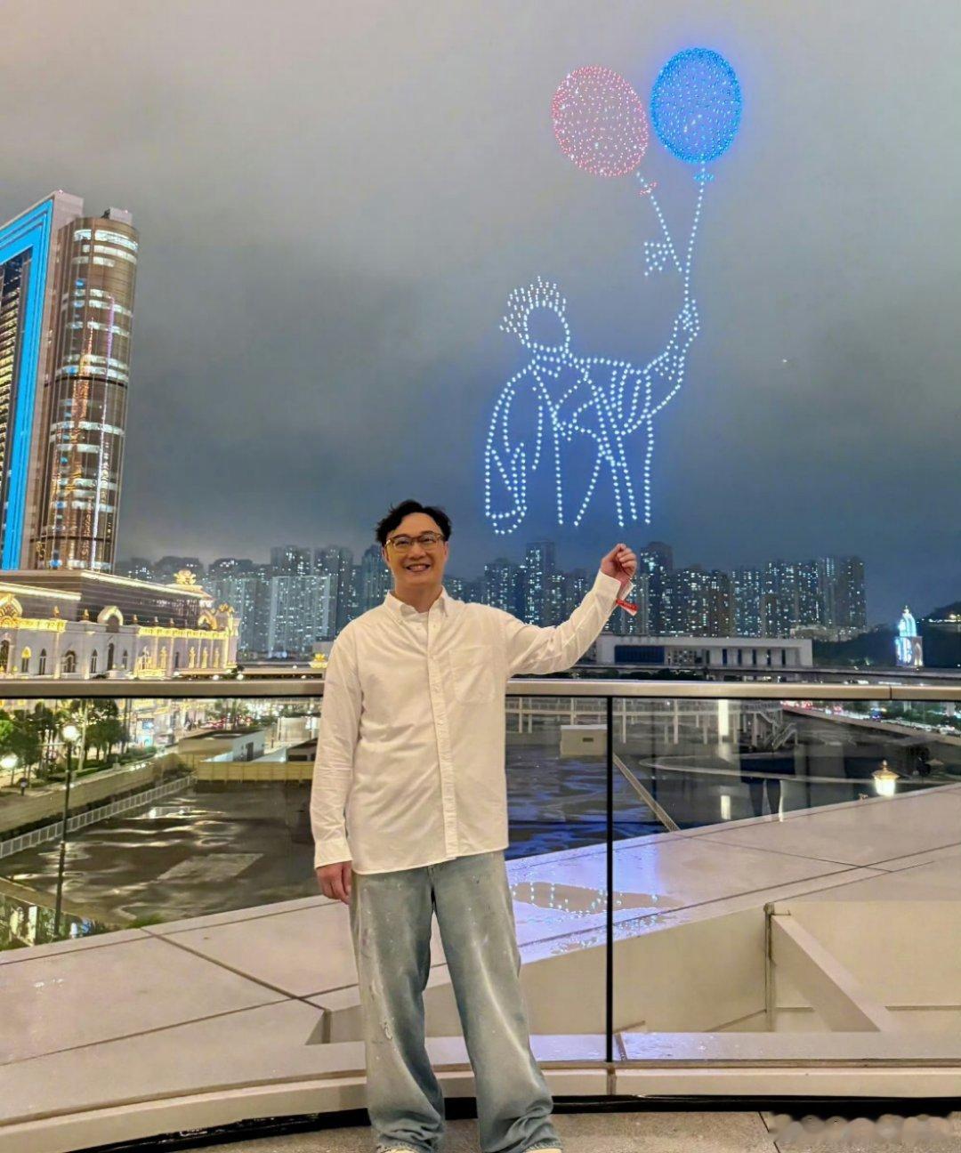 陈奕迅说我不缺钱 凡尔赛听多了，难得听到明星这么说，只有我是穷鬼的世界达成了[允