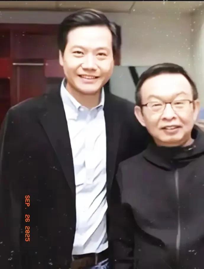 也就是雷军
只用一段话就让陈年，在直播间痛哭一场
究竟什么原因让一个50多岁的男