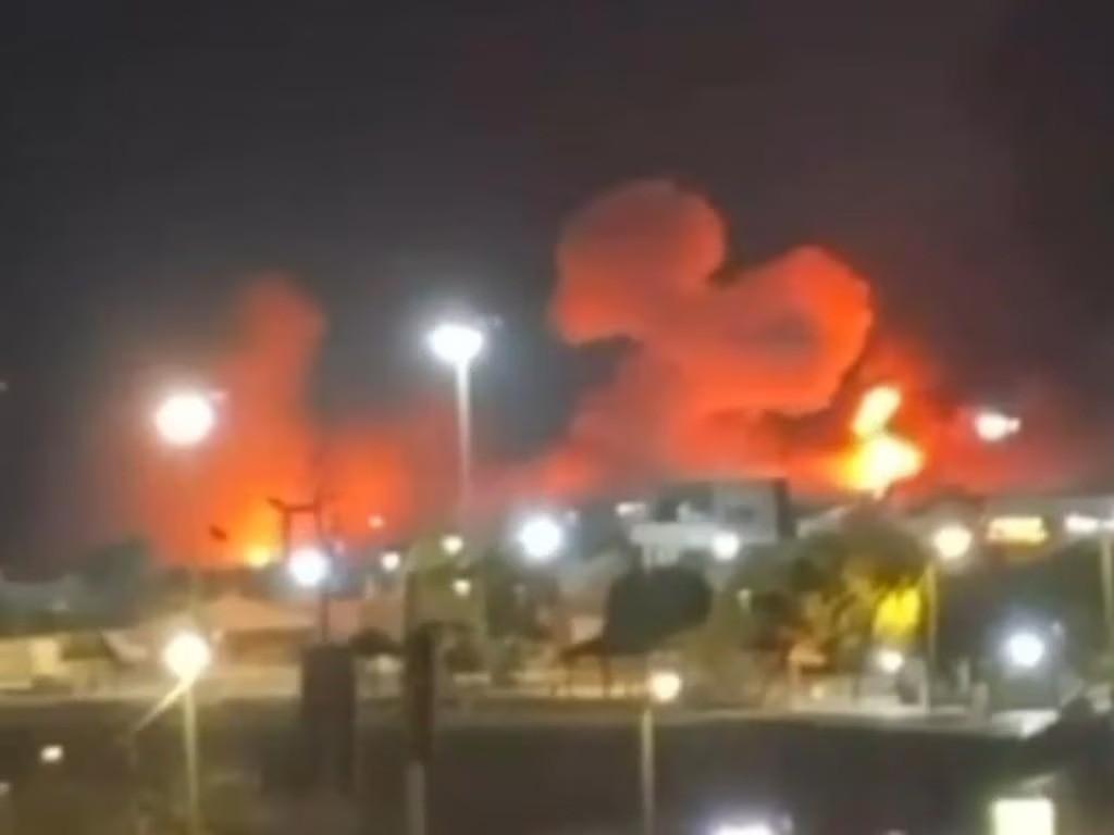 实锤升级！美伊海峡大规模交火，协议作废、博弈底线彻底曝光

央视、新华社双双实锤