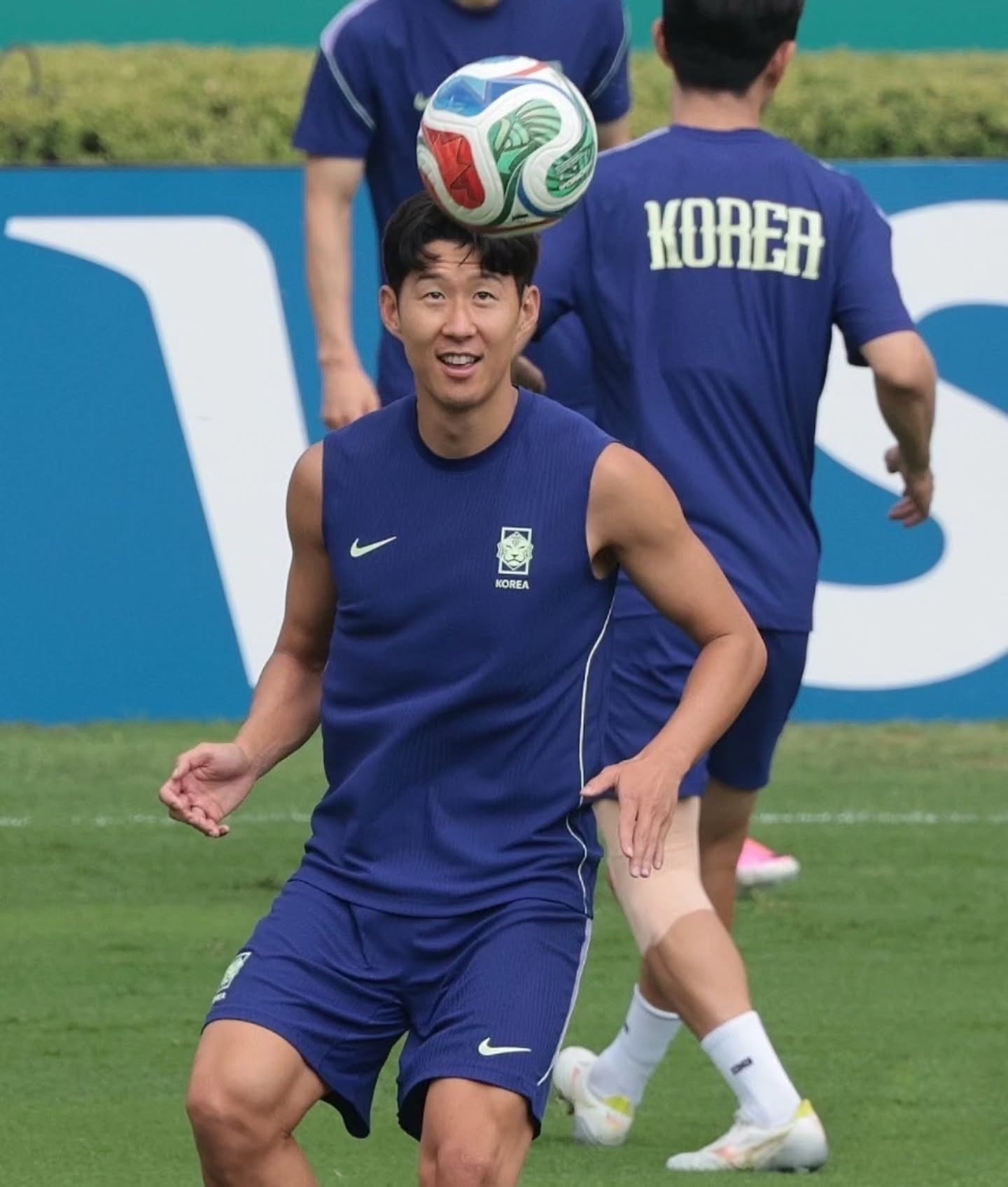 孙兴慜 【MATCHDAY】⚽世界杯小组赛A组第三轮🆚南非🇿🇦🏟️蒙特雷