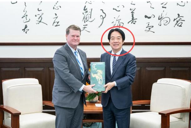 “台独”分子赖清德发表声明， 
 
7月30日，赖清德表示：台湾深知“和平必须靠