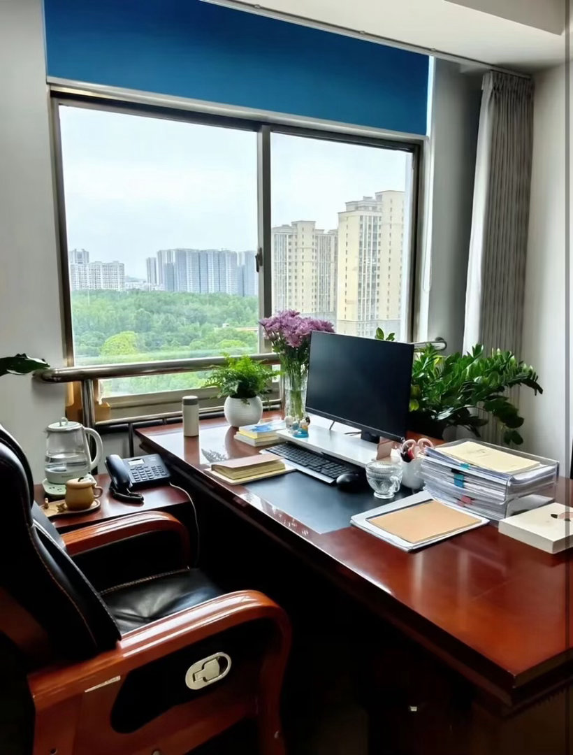 在体制内，什么级别的才能拥有这样的办公室 