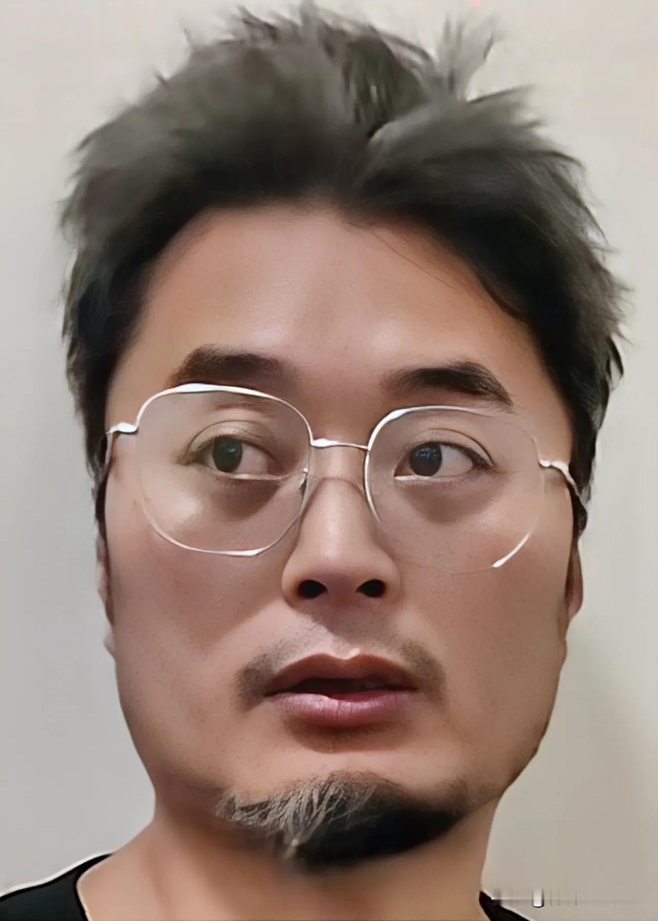 煤气爆炸被烧伤69%女子丈夫哽咽发声，手术费需五六十万，我压力大，但里面那个更苦