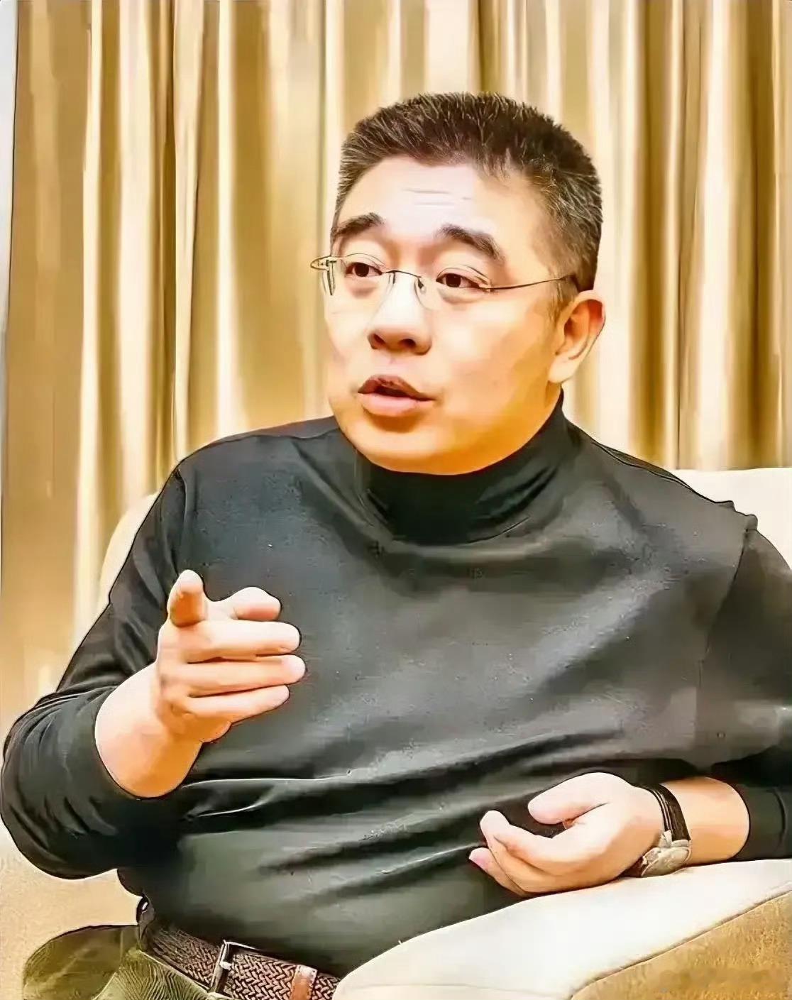 复旦大学钱文忠教授说：“做人，不要去责怪任何人，合得来，好好相处，多多关怀；合不