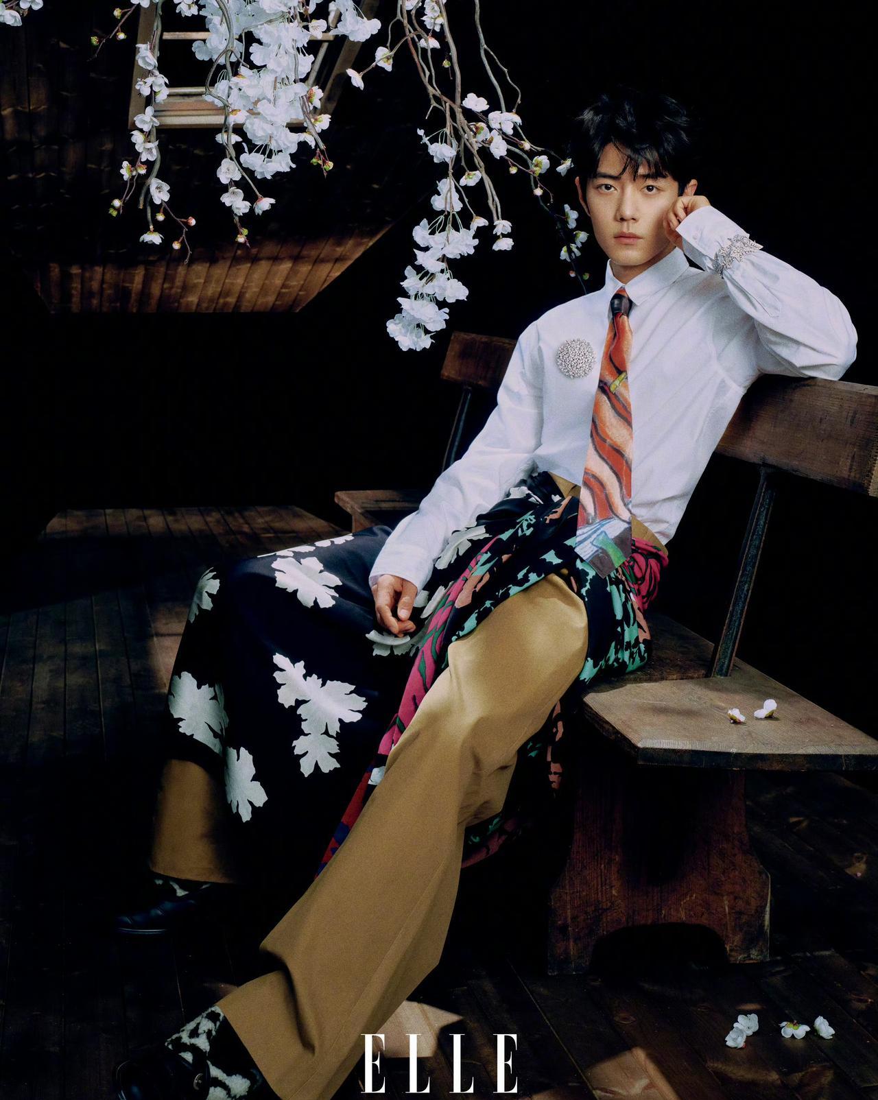 宝诗龙的高级工坊，只对两种人动针：历史书上的名字，和能定义下一章历史的人。
昨天