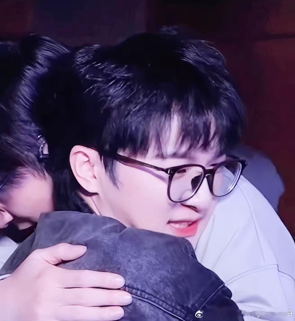 周深 小猫暖暖的 