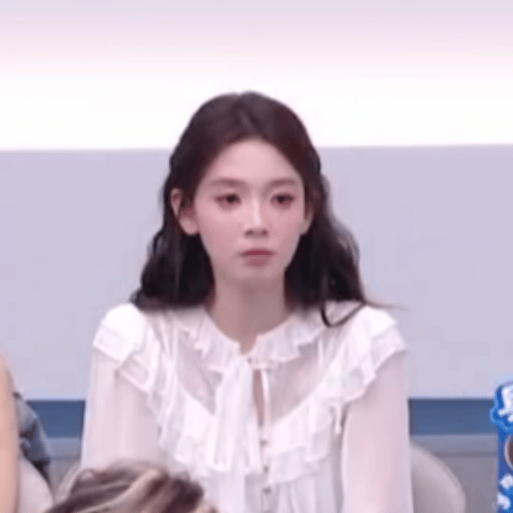 我家孩子都困成啥了陈瑶快睡着了把陈瑶困成啥了