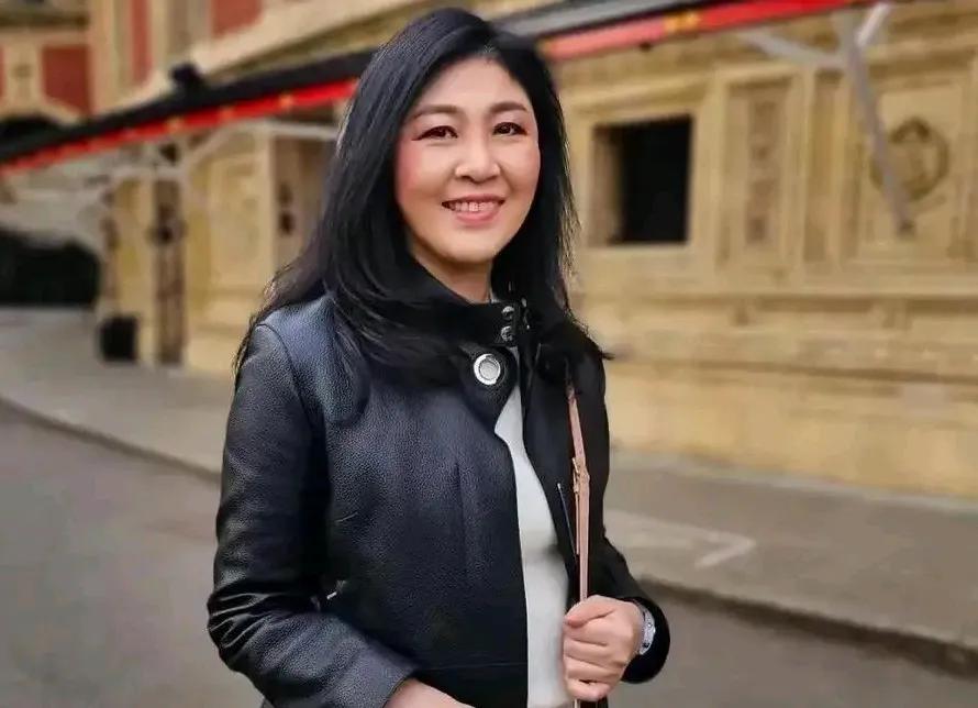 英拉今夜难眠了！据泰国媒体报道，泰国大米案终审22日结束，法院判决英拉赔偿100