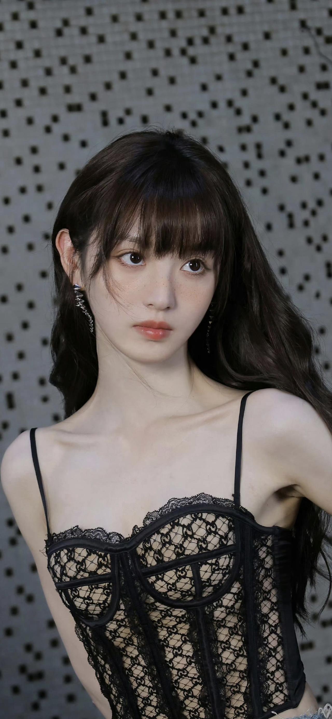 美女壁纸-第5808期-田曦薇