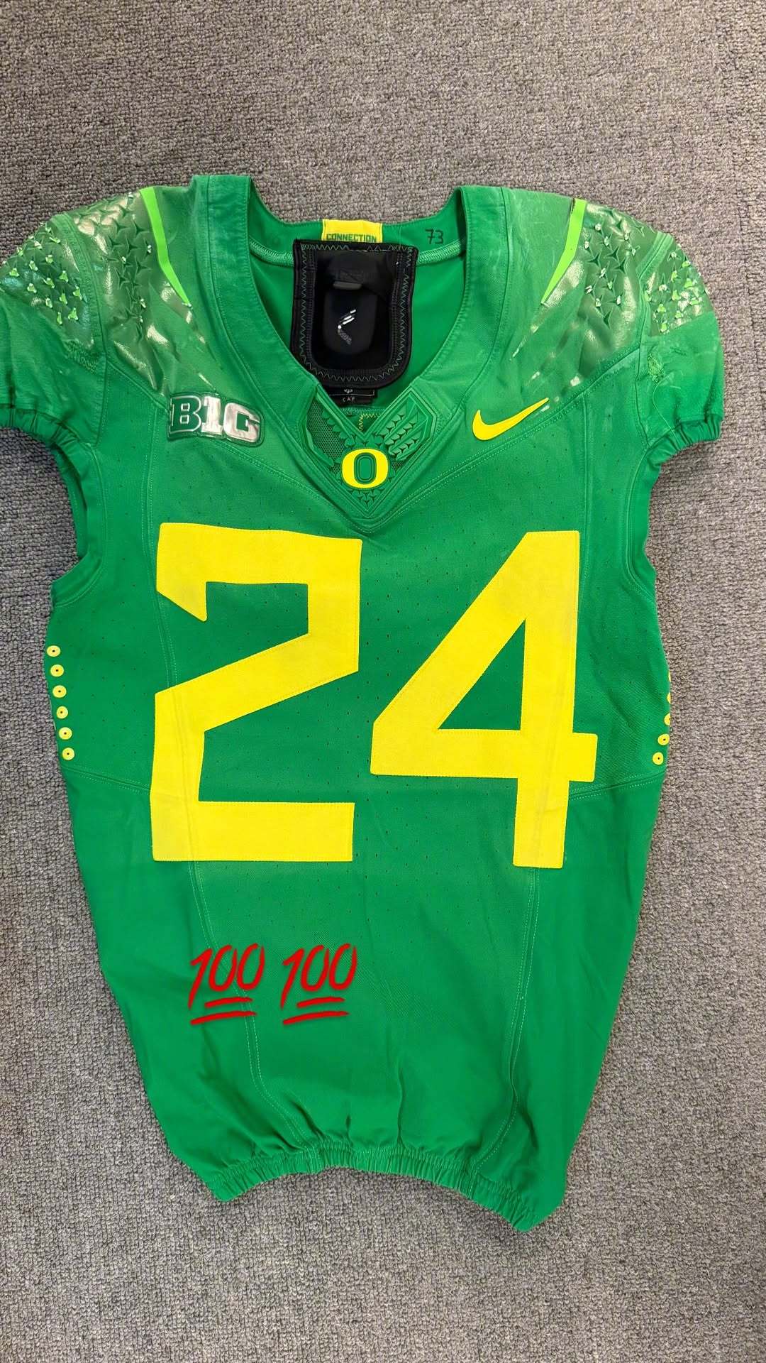 科比的外甥Jett Washington决定将自己大学球衣号码由5号改成科比舅舅