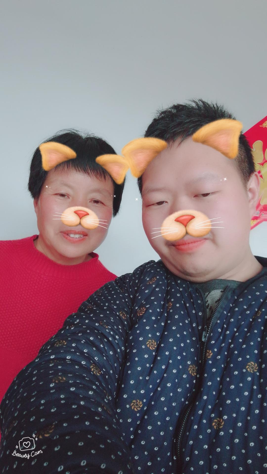 世上只有爸妈的饭不要钱，剩下的每一口饭都得自己挣。不要对妈妈发火，下辈...