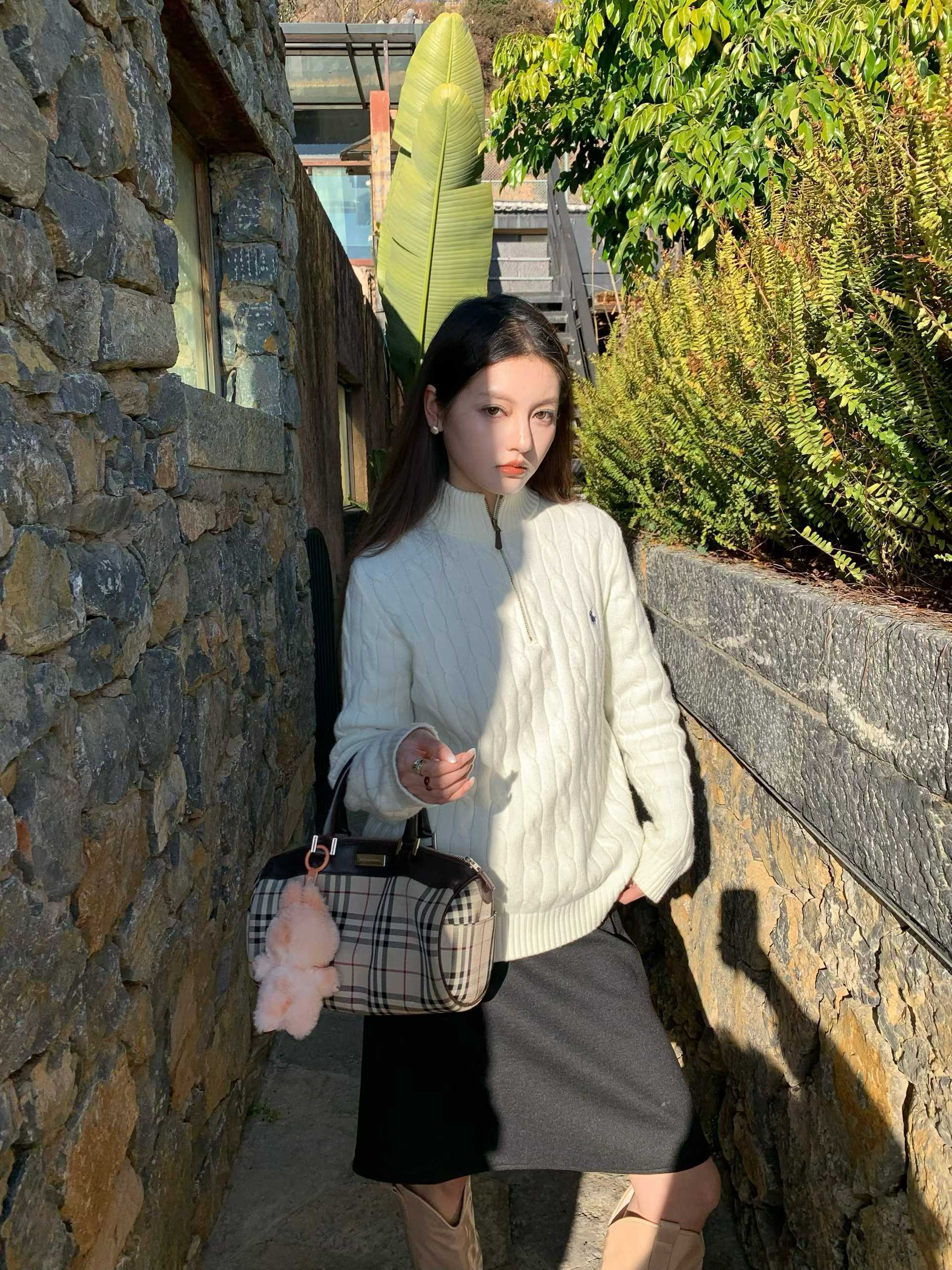 在洱海边的日子，连穿搭都跟着慢下来了～ootd 今日份「软糯针织穿搭」旅行vlo